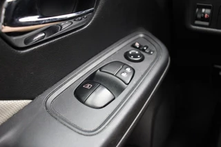 Nissan Micra Nissan Micra 0.9 IG-T N-Connecta - Camera, Navi, Cruise, Clima, Trekhaak - afbeelding nr 20