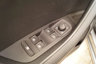 Škoda Karoq Škoda Karoq 1.5 TSI 150pk DSG Business Edition -LED-ECC-CAM-NAVI- - afbeelding nr 13
