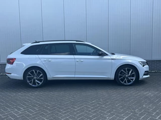 Škoda Superb Skoda Superb Combi 1.4 TSI iV Sportline Business DIGI DASHB. I MATRIX LED I GR. NAVI + CAMERA I ORG. NL + NAP - afbeelding nr 16