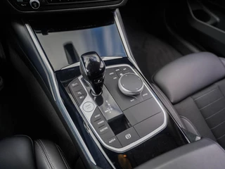 BMW 3 Serie BMW 3-serie Touring 330e 293pk Sport Line | Full LED | Carplay | Stoel/stuurverwarming | Trekhaak - afbeelding nr 9
