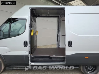Iveco Daily Iveco Daily 35C21 2025 Black Edtion model! 210PK 2x Schuifdeur Dubbellucht LED ACC CarPlay 3.5t trekhaak L2H2 12m3 Airco - afbeelding nr 7