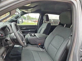 Dodge Ram 1500 Dodge Ram 1500 Night edition 3.6L E-torque 2025 Model - afbeelding nr 11