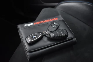 Ford Focus Ford Focus 2.3 RS 350pk | Dealer onderhouden | Milltek | Recaro Schaalstoelen | Camera | Stuurverwarming | - afbeelding nr 42