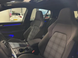Volkswagen Golf Volkswagen Golf GTE 1.4 eHyb|PANO|HUD|IQ|SFEER|BOMVOL - afbeelding nr 13