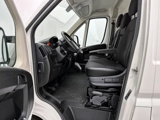 Peugeot Boxer Peugeot Boxer 330 2.2 BlueHDi 120 L1H1 Premium Navigatie Achteruitrijcamera Betimmering Cruise Control - afbeelding nr 8