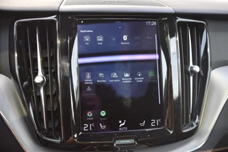 Volvo XC60 Volvo XC60 2.0 B4 AWD INSCRIPTION / ADAP. CRUISE / P.DAK / 360 CAM./ H&K AUDIO - afbeelding nr 41