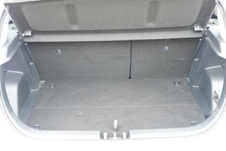 Hyundai i20 Hyundai i20 1.2i-Comfort .Stoelverw! Rijklaarprijs incl 12MND BOVAG garantie - afbeelding nr 17