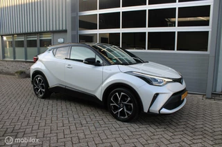 Toyota C-HR Toyota C-HR 1.8 Hybrid First Edition | 1e Eigenaar | Jbl Sound | Navi | Full Led | Stoelverwarming. - afbeelding nr 4