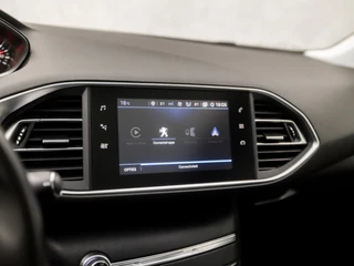 Peugeot 308 (PANORAMADAK, APPLE CARPLAY, GROOT NAVI, PARKEERSENSOREN, SPORTSTOELEN, GETINT GLAS, CRUISE, NIEUWE APK, NIEUWSTAAT) - afbeelding nr 25