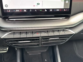 Škoda Octavia Škoda Octavia 2.0 TSI RS 265PK PANO-DAK/TREKHAAK/CAMERA/STOELVER/STUURVERW - afbeelding nr 21
