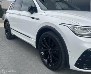 Volkswagen Tiguan Volkswagen Tiguan 1.5 TSI DSG 3xR-Line 150PK/PANO - afbeelding nr 22