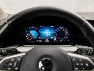 Volkswagen Golf Volkswagen Golf 1.0 eTSI Sport Automaat (APPLE CARPLAY, GROOT NAVI, KEYLESS, SFEERVERLICHTING, SPORTSTOELEN, LM VELGEN, PARKEERSENSOREN, ADAPTIVE CRUISE, NIEUWSTAAT) - afbeelding nr 20