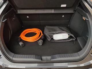 Toyota C-HR Toyota C-HR 2.0 Plug-in Hybrid 220 GR SPORT PLUS - afbeelding nr 32