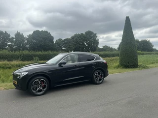 Alfa Romeo Stelvio Alfa Romeo Stelvio 2.0 T Q4 Luxery, 320pk, 20