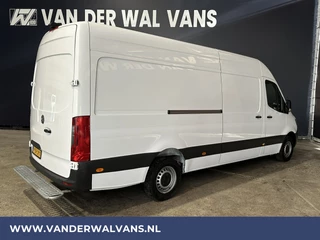 Mercedes-Benz Sprinter Mercedes-Benz Sprinter 317 CDI 170pk L3H2 Euro6 Airco | Navigatie | Camera | Apple Carplay | Android Auto Chauffeursstoel, Bijrijdersbank - afbeelding nr 12