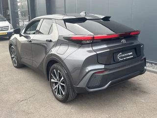 Toyota C-HR Toyota C-HR 1.8 Hybrid Dynamic Limited / Groot scherm / Parkeersensoren - afbeelding nr 4