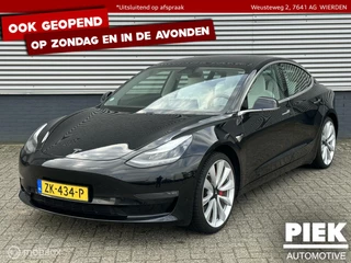 Tesla Model 3 - 128393758-0