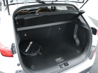 Hyundai Kona Hyundai Kona EV Premium 64 kWh | Navigatie | Camera | Stoelventilatie - afbeelding nr 19