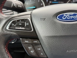 Ford EcoSport Ford EcoSport 1.0 ECOBOOST 125PK ST-LINE HALF-LEER NAVI TREKHAAK AIRCO LMV PDC - afbeelding nr 11