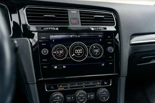 Volkswagen Golf Volkswagen Golf 2.0 TSI 4Motion R Pano Camera ACC - afbeelding nr 32