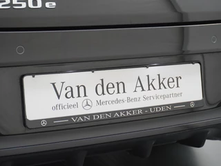 Mercedes-Benz CLA Mercedes-Benz CLA 250e AMG // Panoramadak // Memory // Sfeerverlichting // MultiBeam LED // Keyless // Night Pakket // Augmented Reality - afbeelding nr 4