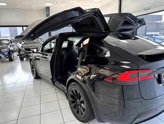 Tesla Model X - afbeelding nr 23