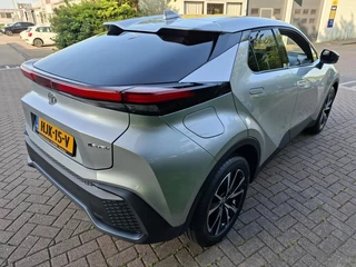 Toyota C-HR Toyota C-HR 2.0 PHEV 220 First parkeersensoren voor en achter - afbeelding nr 5