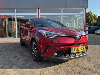 Toyota C-HR Toyota C-HR 1.8 Hyb. Dyn. Sport - afbeelding nr 2