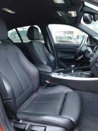 BMW 1 Serie BMW 1-serie 125i M Sport Edition| Stoelverwarming | Navi | LED | 218 Pk | - afbeelding nr 8