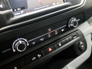 Citroën Jumpy (APPLE CARPLAY, NAVIGATIE, ELEK SCHUIFDEUR, LEDER, KEYLESS START, 3 ZITS, PARKEERSENSOREN, NIEUWE APK, NIEUWSTAAT) - afbeelding nr 25
