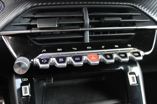 Peugeot 2008 Peugeot 2008 1.2 130PK GT | NAVIGATIE 10
