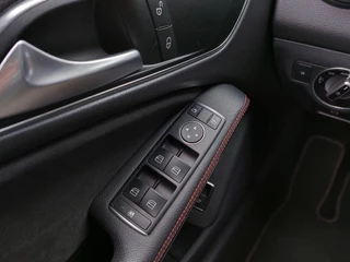 Mercedes-Benz CLA 180 122pk Automaat Ambition AMG-Line | Origineel NL | Navi | Bi-Xenon | Airco | Cruise | Bluetooth Carkit+Streaming | Pdc V+A+Assist | Licht+Regensensor | 18''lm - afbeelding nr 23