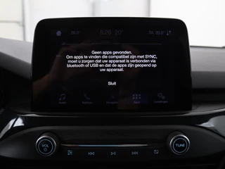 Ford Focus Ford Focus 1.0 EcoBoost ST Line | Stoel & stuurverwarming |  Camera | Trekhaak | Climate control | Carplay | Navigatie | Cruise control - afbeelding nr 19