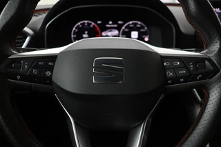SEAT Leon SEAT Leon 1.5 eTSI FR Intense | Adaptive cruise | Carplay |  Sportstoelen | Full LED | Navigatie | Climate control | Parkeerhulp | Dodehoek detectie - afbeelding nr 9