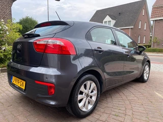 Kia Rio Kia Rio 1.4 CVVT DynamicLine / AUT / CRUISE / PDC - afbeelding nr 3