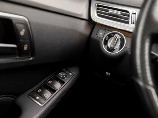 Mercedes-Benz E-Klasse 184Pk Automaat (PANORAMADAK, NAVIGATIE, CLIMATE, LEDER, STOELVERWARMING, SPORTSTOELEN, PARKEERSENSOREN, ZWART HEMEL, NIEUWE APK, NIEUWSTAAT) - afbeelding nr 25