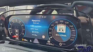 Volkswagen Golf Volkswagen Golf 1.5 eTSI R-Line DSG Panoramadak App Carplay! - afbeelding nr 18