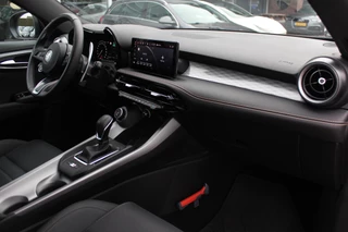 Alfa Romeo Tonale Alfa Romeo Tonale 1.3T PHEV Edizione Speciale / Trekhaak / Camera / Leder / Apple CarPlay / 20'' / Virtual Cockpit / Matrix LED / Keyless / DAB / ACC / Stuurverwarming - afbeelding nr 13