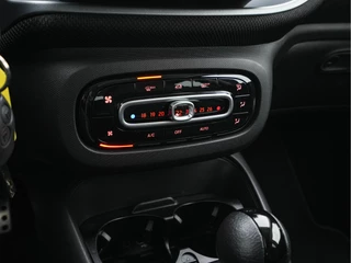 Smart Forfour (INCL-BTW) *COMFORT-SEATS | CARPLAY  | AIRCO | CRUISE | MICROFIBRE | PDC | 16''ALU* - afbeelding nr 14