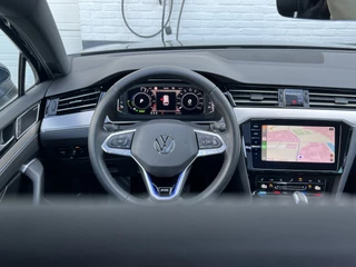 Volkswagen Passat | Pano | Trekhaak | Dynaudio | 360 Camera - afbeelding nr 10