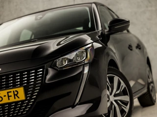 Peugeot 208 Peugeot 208 1.2 PureTech Sport (APPLE CARPLAY, GROOT NAVI, PARKEERSENSOREN, SPORTSTOELEN, LED KOPLAMPEN, LANE ASSIST, CRUISE, NIEUWSTAAT) - afbeelding nr 15
