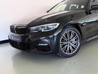 BMW 3 Serie BMW 3-serie Touring 330e 293pk M-Sport High Executive | Laser LED | Carplay | Adaptive cruise | Trekhaak - afbeelding nr 15