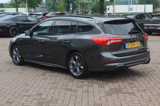 Ford Focus Ford Focus Wagon 1.5 EcoBoost ST Line Business / Camera / Navigatie / Keyless / B&O / 17'' / Stuurverwarming / DAB / Dodehoek / Cruise Control - afbeelding nr 3
