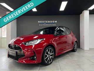 Toyota Yaris 1.5 Hybrid Bi-Tone| Head-up | PDC | Cam| Cruise