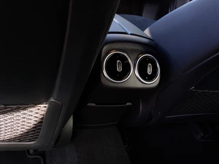 Mercedes-Benz A-Klasse 180 136pk Automaat Business Solution AMG | Origineel NL | Navi | Apple Carplay+Android Auto | Clima | Cruise | Led Koplampen | Pdc V+A+Assist+Camera | Stoelverwarming | 18''lm - afbeelding nr 30