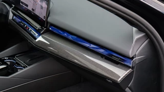 BMW 5 Serie BMW 5 Serie Touring 550e xDrive M-Sport Pro | Stoelventilatie | Bowers & Wilkins | M Onderstel Professional | Panormadak | Trekhaak - afbeelding nr 29