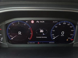 Volkswagen T-Roc Volkswagen T-Roc 1.5 TSI Style | Navi | Virtual Cockpit | Trekhaak - afbeelding nr 25