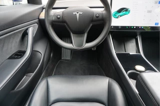 Tesla Model 3 Tesla Model 3 Long Range AWD 75 kWh Dual Motor | Nederlandse BTW auto | 351 pk | Panorama | Auto Pilot | Leer | Electrische stoelen met memory en verwarming | 19inch sportvelgen - afbeelding nr 18