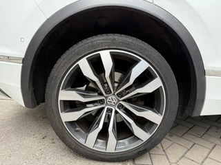 Volkswagen Tiguan Volkswagen Tiguan 2.0 TDI 4Motion Highline|Pano|Leer|Dynaudio|Camera| - afbeelding nr 17