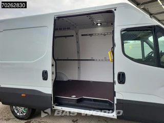 Iveco Daily Iveco Daily 35S21 210PK 3.0L Automaat 2025 model L2H2 Trekhaak Tacho ACC LED CarPlay Velgen Camera 12m3 Airco Trekhaak - afbeelding nr 9